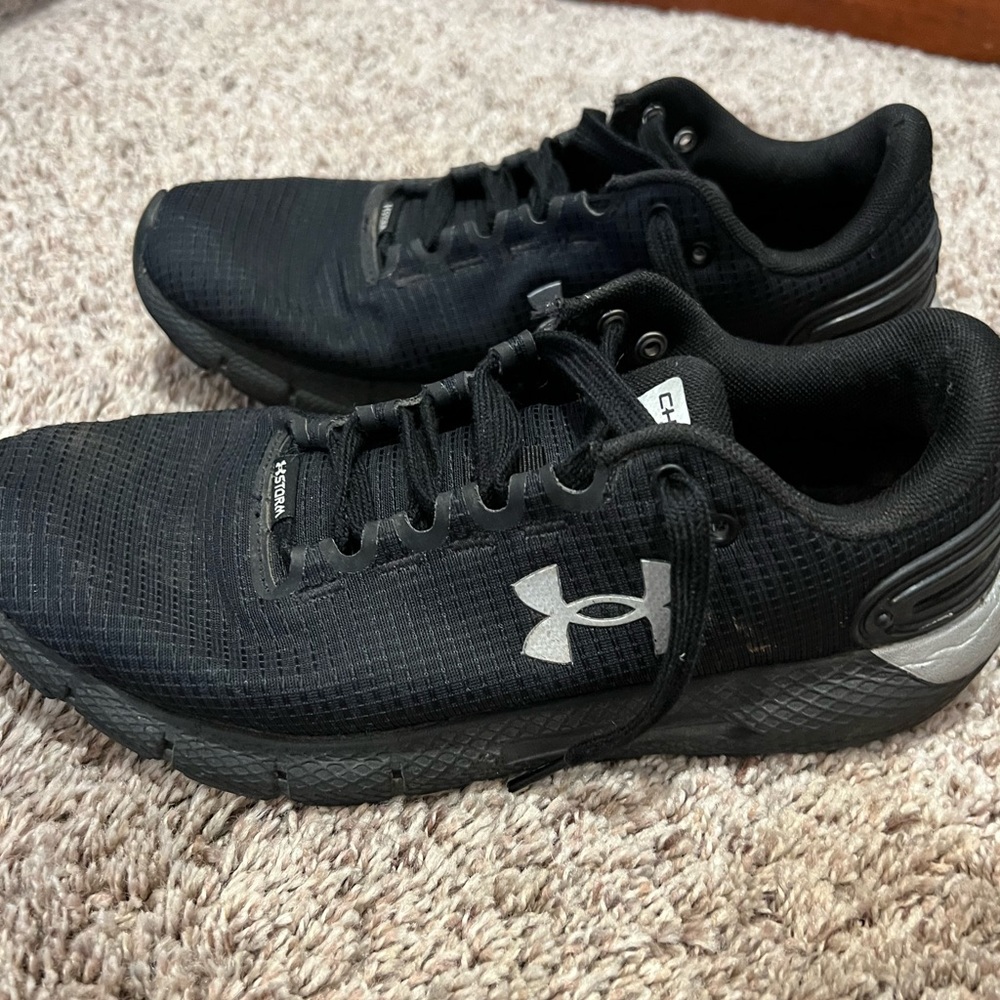 Under armour charged tennis shoes